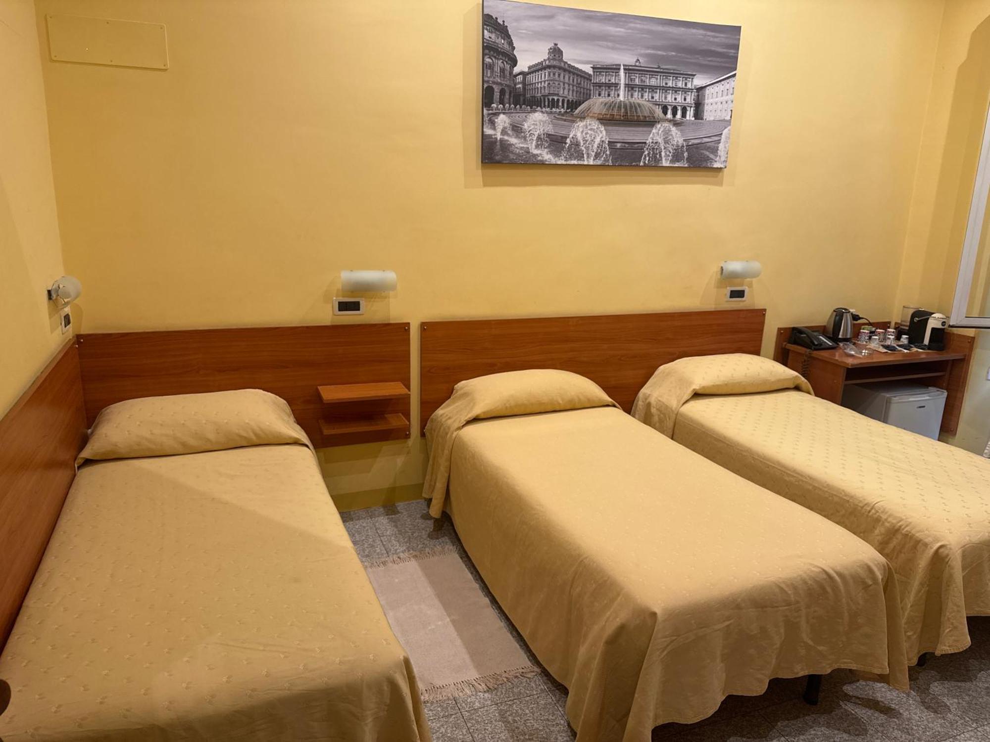 Albergo Parigi Genoa Exterior photo