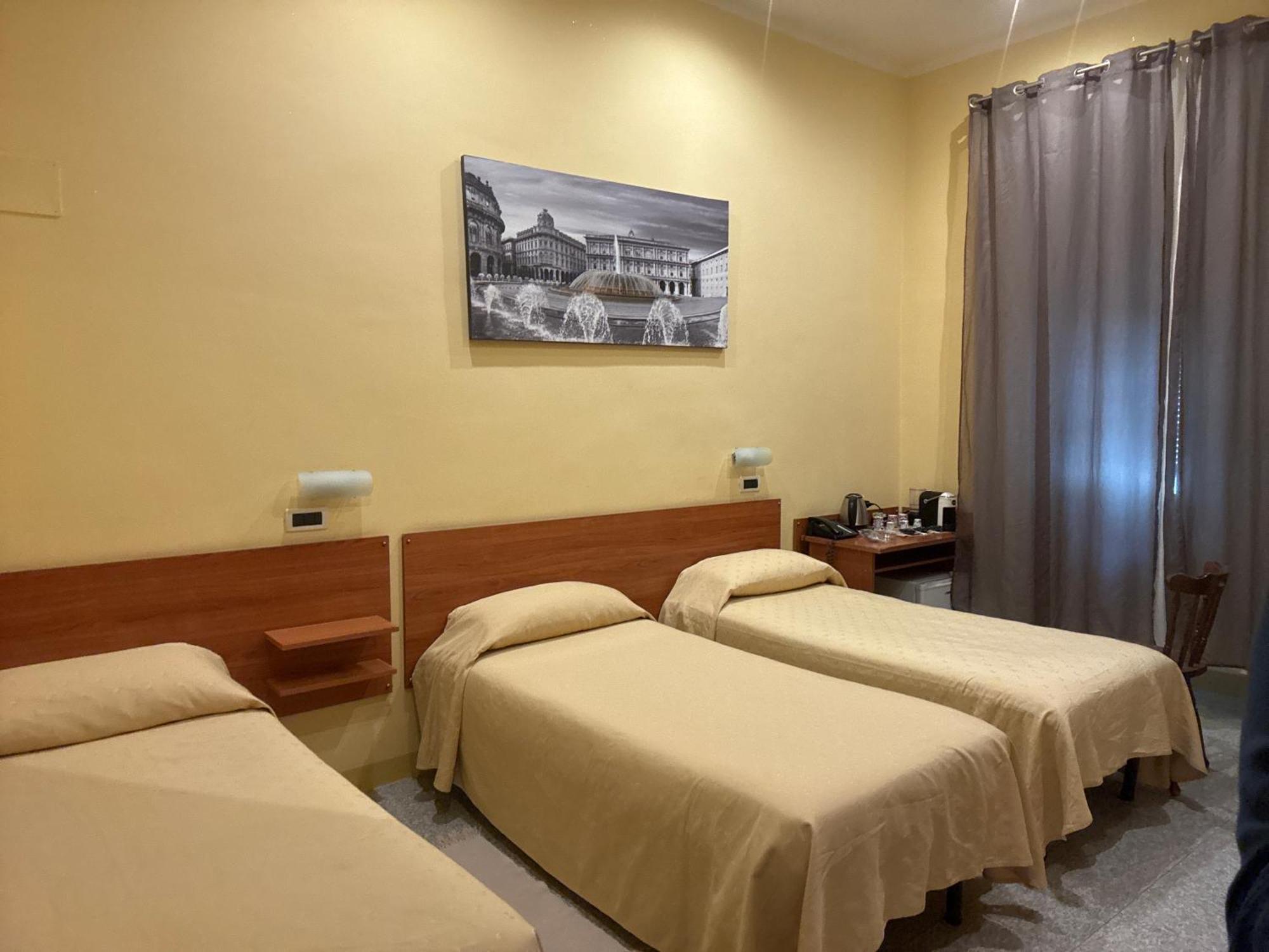 Albergo Parigi Genoa Exterior photo